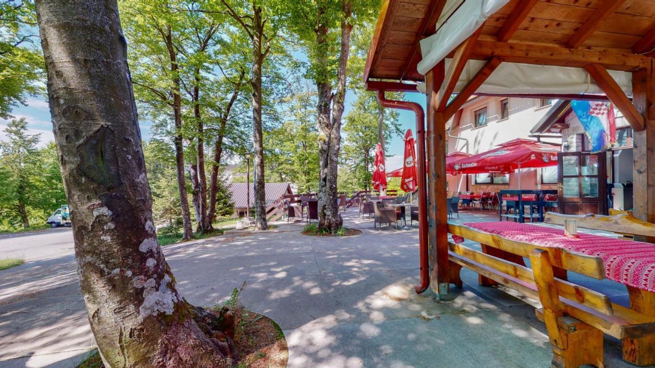 Planinarski Centar Petehovac Delnice Exterior photo